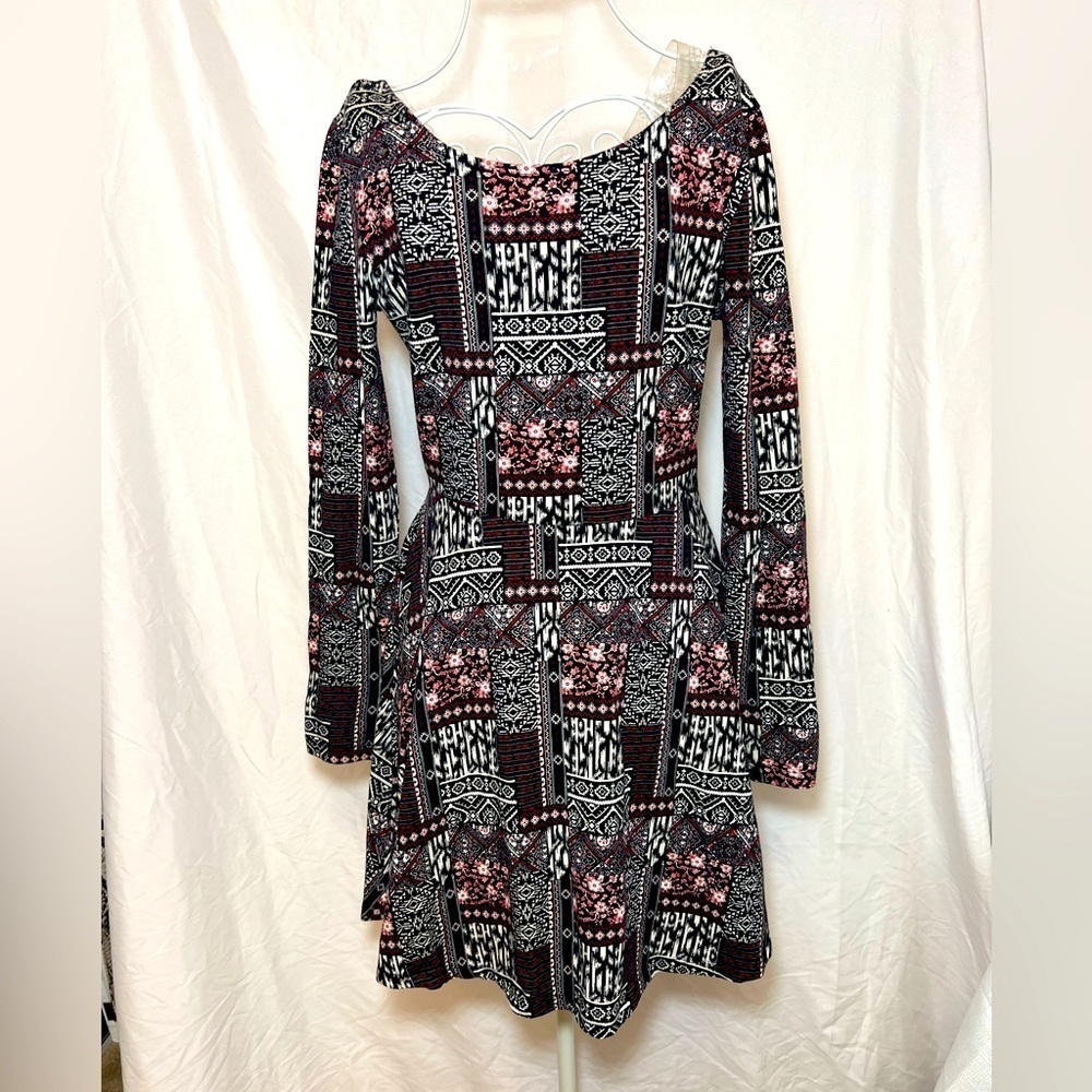Forever 21 Skater Dress Long Sleeves - Size Medium